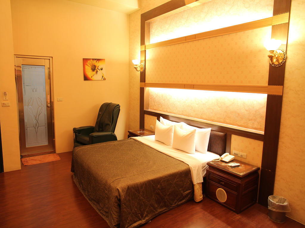 Fukun 5 Motel Jiaoxi Rum bild