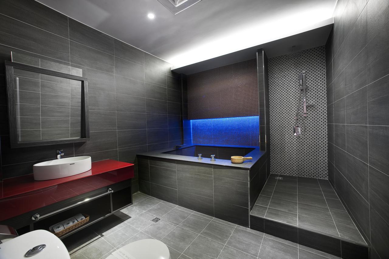 Fukun 5 Motel Jiaoxi Exteriör bild